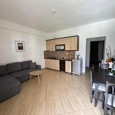 Vlora Villa Апартаменты *